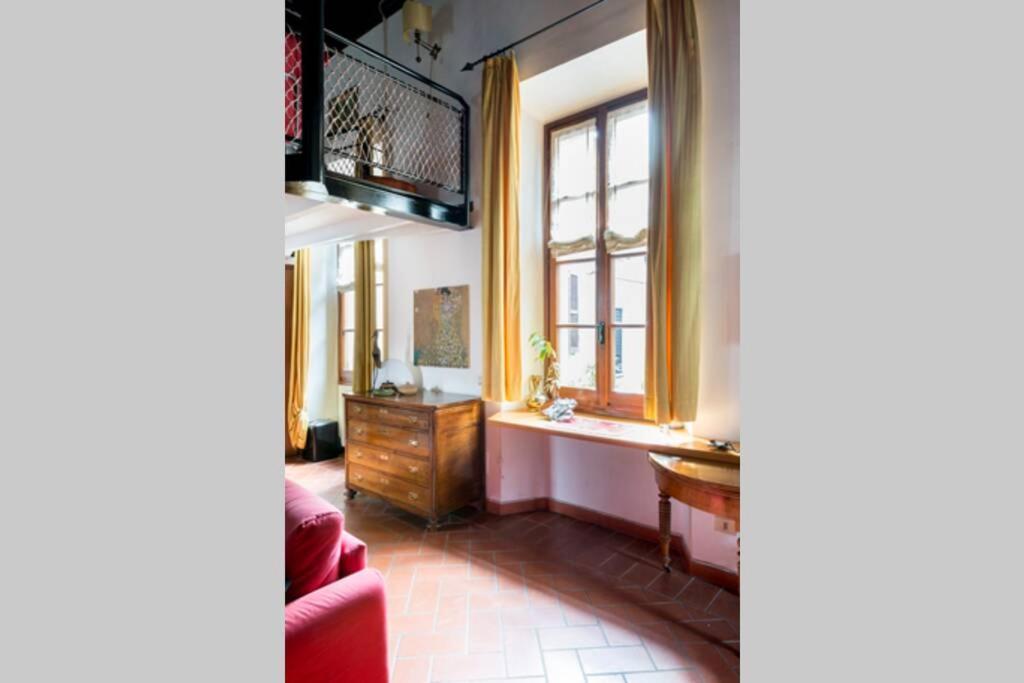Loft In Pieno Centro Storico Como Exterior foto